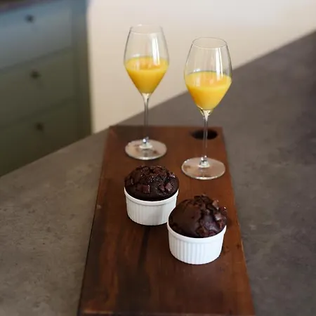 アパート Feel Good & ザダル