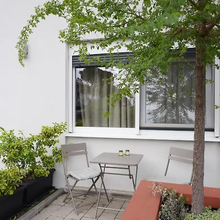 Feel Good & ザダル